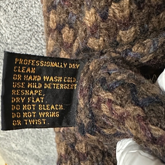 Vintage Eddie Bauer Men's Dark Brown Patterned Crewneck Sweater - Picture 8 of 8